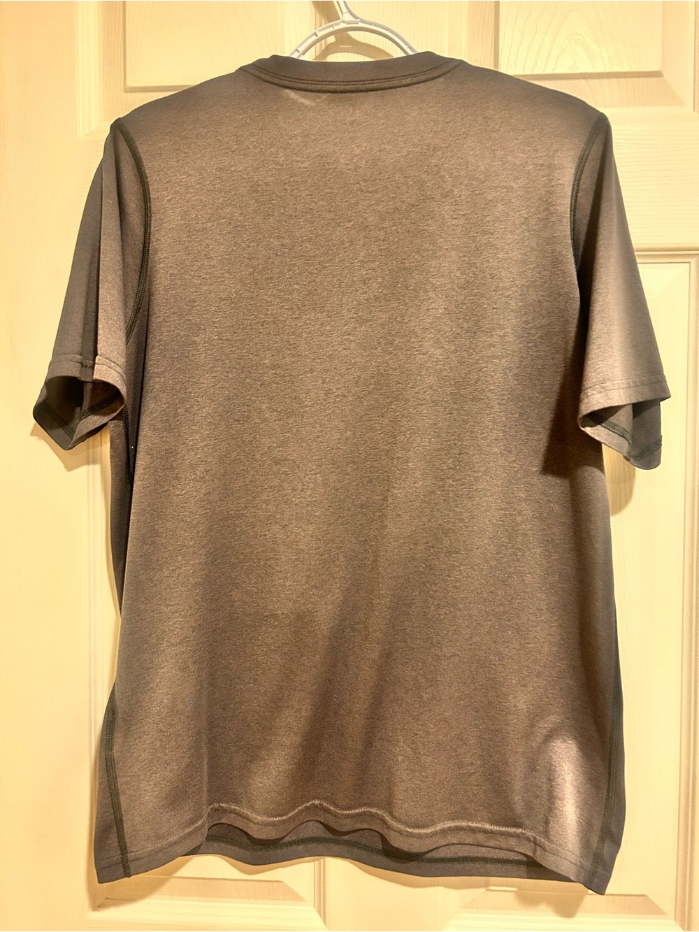 Nike Elite Kids Black Short-Sleeve T-Shirt with Neon Yellow Logo Sz. XL - Picture 2 of 5